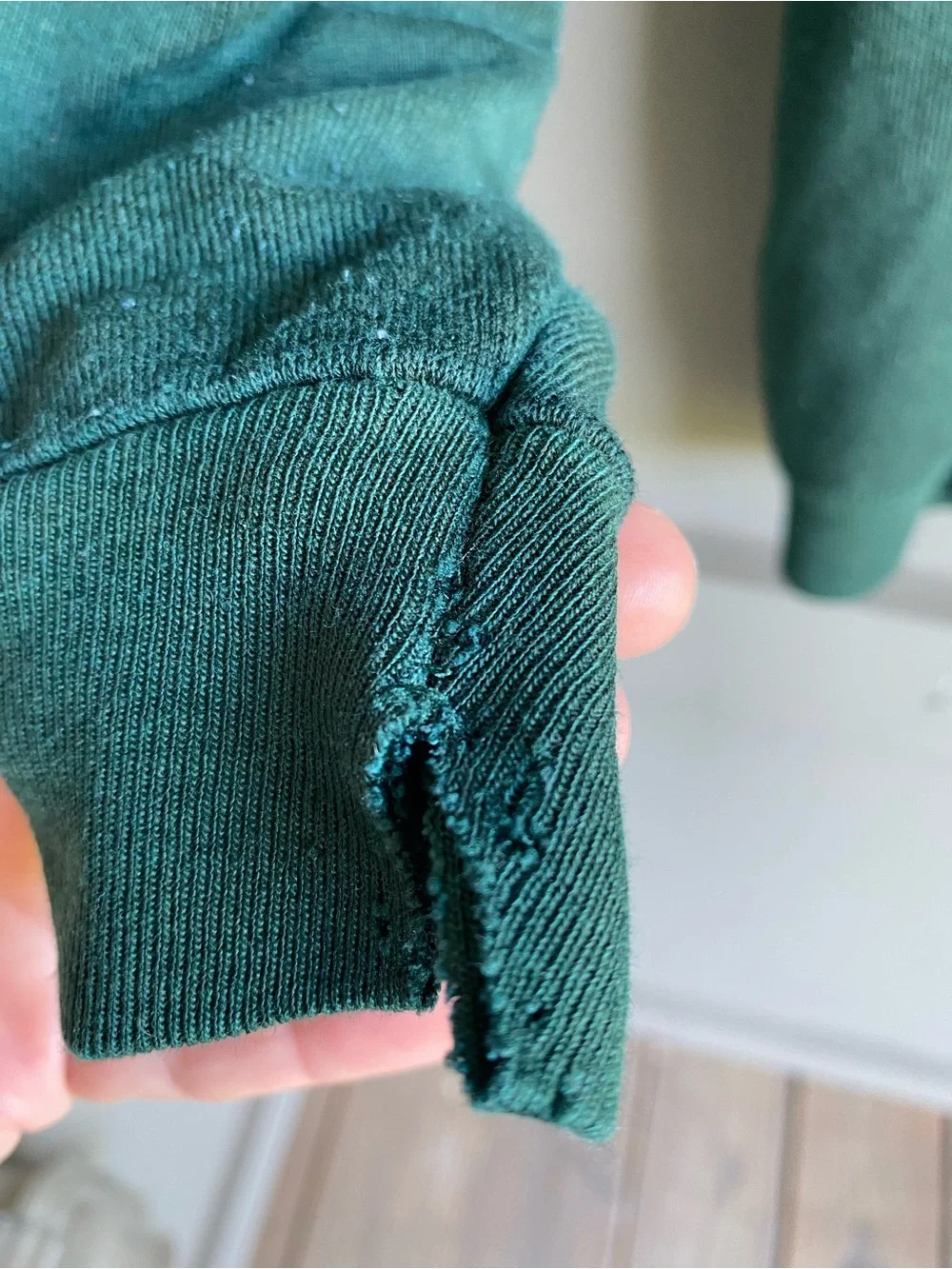 Wilson Vintage Men's Crewneck Sweatshirt in Forest Green